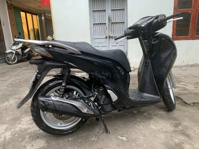 Cần bán xe Honda SHi 150cc phanh ABS màu đen