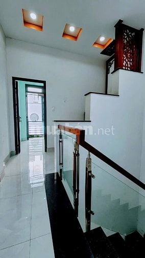 Thanh lý nhà Bạch Vân, P.5, Q.5. GIÁ 2TỶ950. DT 51m2 Cho thuê 17tr SHR