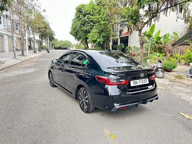 Honda CiTy RS Sensing Vin 2024 T8/2024 màu đen xe đi lướt 