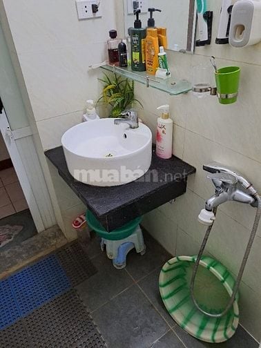 BÁN NHÀ 3 tầng trong ngõ đường Hoàng Hoa Thám, 36m2, 2 mặt thoáng