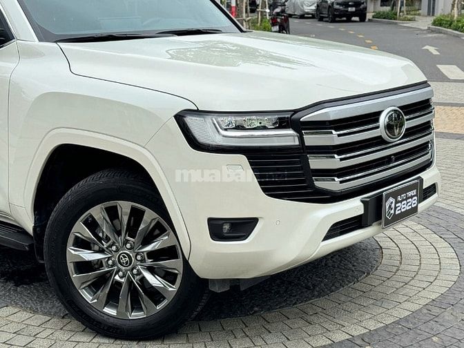 🅰️ TOYOTA LANDCRUISER LC300▪️[ Date 2022 ĐKLĐ 3.2023 / Một đời chủ