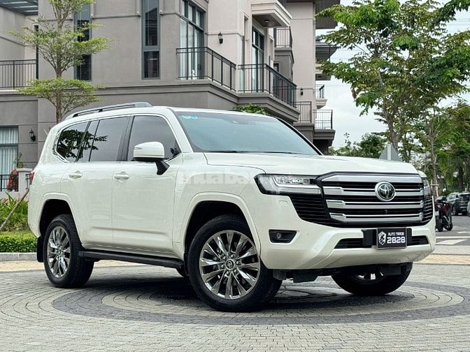 🅰️ TOYOTA LANDCRUISER LC300▪️[ Date 2022 ĐKLĐ 3.2023 / Một đời chủ