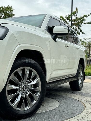 🅰️ TOYOTA LANDCRUISER LC300▪️[ Date 2022 ĐKLĐ 3.2023 / Một đời chủ