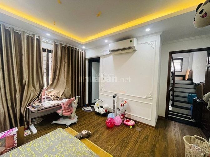 Cần bán nhà ở Nguyễn Chí Thanh, Đống Đa 80m2, 5 tầng chỉ 9 tỷ