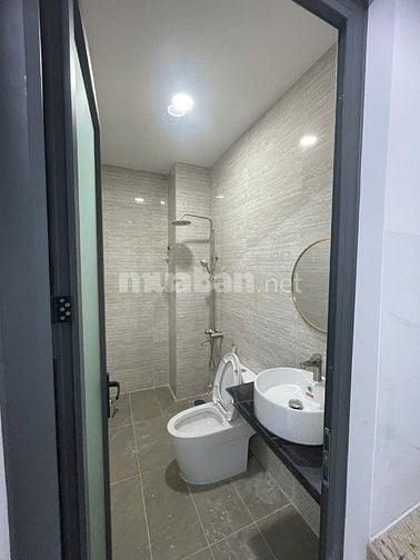 BÁN NHÀ CHÍNH CHỦ MỚI XÂY MỚI, Giá 18tỷ, 1 hầm, 2 lầu, P13, Bình Thạnh