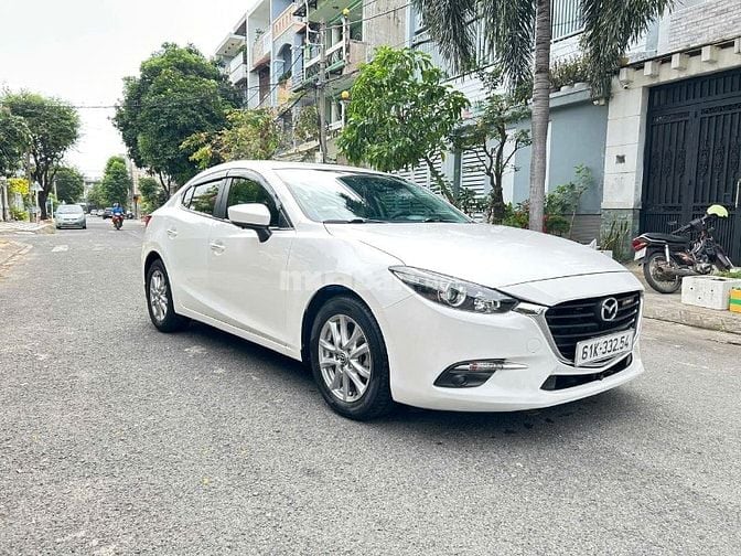 Bán xe Mazda 3 1.5 sedan. Sản Xuất 2018. Màu Trắng