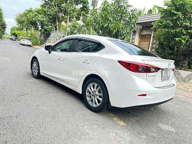 Bán xe Mazda 3 1.5 sedan. Sản Xuất 2018. Màu Trắng