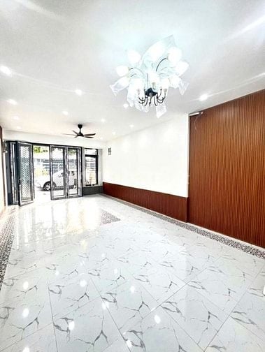 Cần tiền bán nhà cấp 4. 108m2 ở Hóc Môn giá 930 triệu.SHR