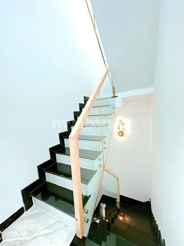 CHỈ DƯỚI 4 TỶ SỠ HỮU SIÊU PHẨM NHÀ ĐẸP NHẤT KHU Q3 SIÊU THÔNG THOÁNG
