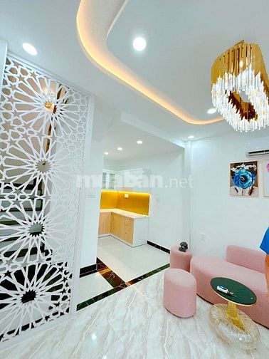 CHỈ DƯỚI 4 TỶ SỠ HỮU SIÊU PHẨM NHÀ ĐẸP NHẤT KHU Q3 SIÊU THÔNG THOÁNG