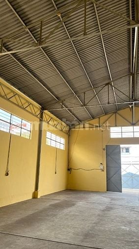 Cho thuê Kho Xưởng 500m2 đường Hòa Bình, Tân Phú, đường xe container