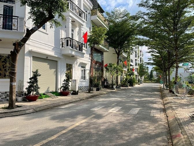 Bán nhà góc 2 mặt tiền Đường Thạnh Xuân 25, Quận 12, Hồ Chí Minh