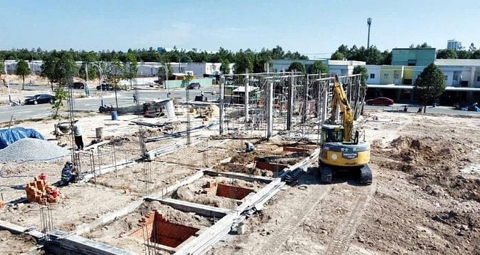 Nhà mặt tiền 150m2 , 2 phòng ngủ, đường D7 ,TT Lai Uyên, Bàu Bàng