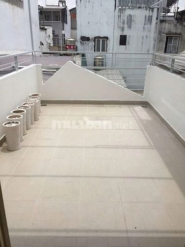 Cho thuê nhà hẻm 4m Trần Bình Trọng P.1 Quận 5 giá 12 triệu – 27m2