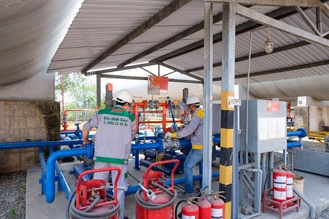 KCN Nam Thăng Long- Tuyển 05 Nam Công Nhân Chiết Nạp Gas Bao Cơm Trưa