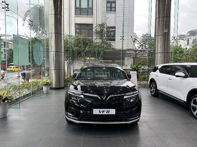 VF8 plus sẵn xe giao ngay mới 