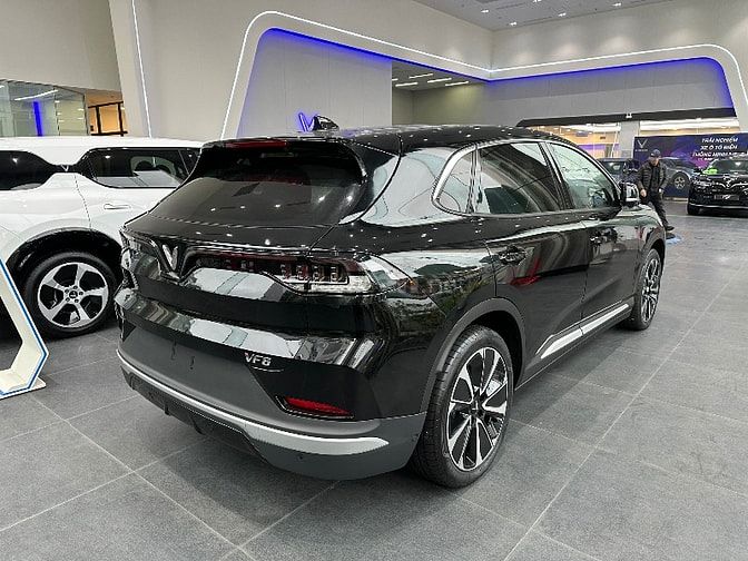 VF8 plus sẵn xe giao ngay mới 