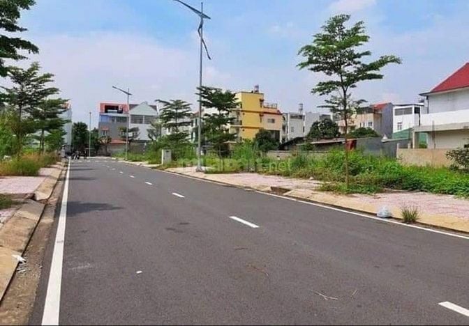 Cần tiền kinh doanh tôi bán lô đất thổ cư 100m2 ở Củ Chi TP HCM SHR