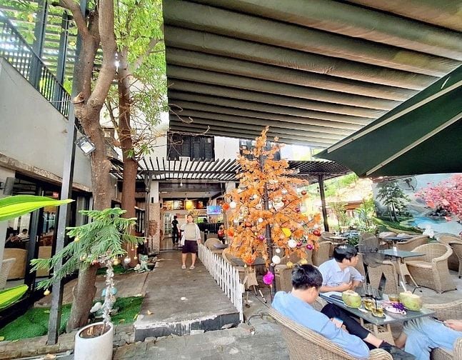 Sang quán Cafe 800m2 mặt tiền Phan Văn Hớn-Quận 12, gần chung cư Tecco