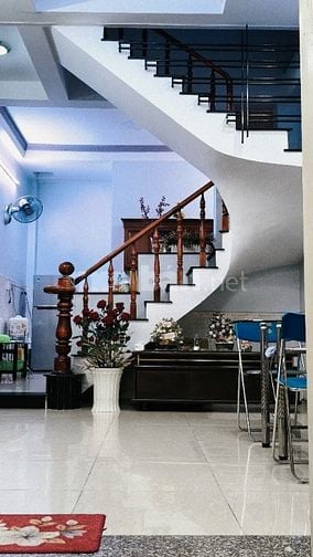 Chính chủ gửi bán gấp nhà đẹp đường thông 4*12 trệt lầu giá 3ty650