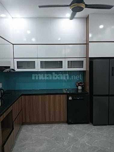 Bán nhà Hoàng Văn Thụ, Hoàng Mai, 65m2, 5 tầng, thang máy, full nội th