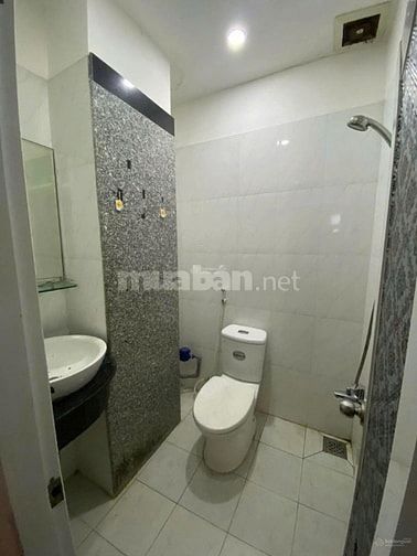 Bán nhà Bình Thạnh, HXH 6m Nguyễn Xí dt 4.8x9m, trệt lửng 2 lầu st 6 p