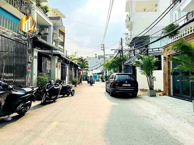MẶT TIỀN P13 GV-290m2 NHÀ CŨ TIỆN XÂY CHDV- ĐƯỜNG KD 8m- NỞ HẬU 21m