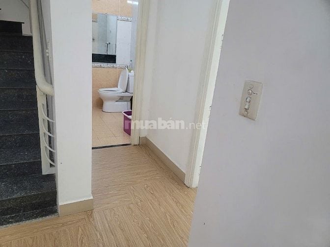 Cho thuê nhà mặt tiền số 191 Hoa Lan, Phường 2, Phú Nhuận, 8x18m, 90tr