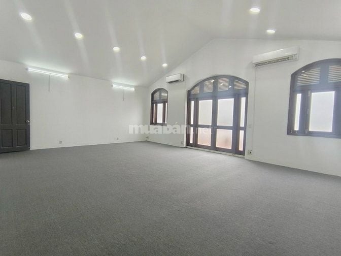 Cho thuê nhà 10 Hoàng Diệu, Phú Nhuận. 7 tầng, PCCC, 3000m2 chỉ 350tr