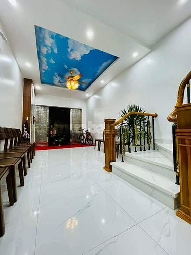 Bán nhà Hồ Tùng Mậu. Dt 42m2x 7Tầng, tháng máy, ngõ thông, kinh doanh