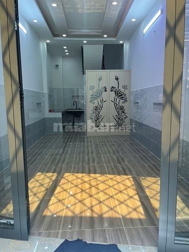 NHÀ BÁN 2 LẦU SÂN THƯỢNG PHƯỜNG 5 QUẬN 8 ĐƯỜNG BÙI MINH TRỰC 