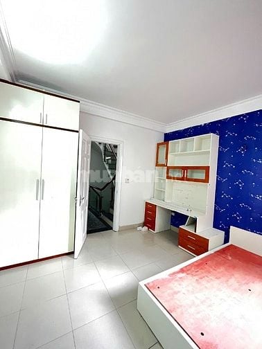 Phòng ban công khép kín,ban công 25m2 đủ đồ chỉ 3 triệu tại Ngã Tư Sở