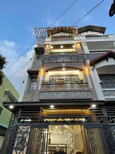 Bán nhà 70m2 đường Cô Giang, Q1 xây 4 tầng.Hẻm 6m.Gần chợ Nga.Sổ sẵn