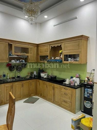 Cho thuê nhà mới đẹp mặt tiền đường gần bến xe miền tây  Giá 16tr