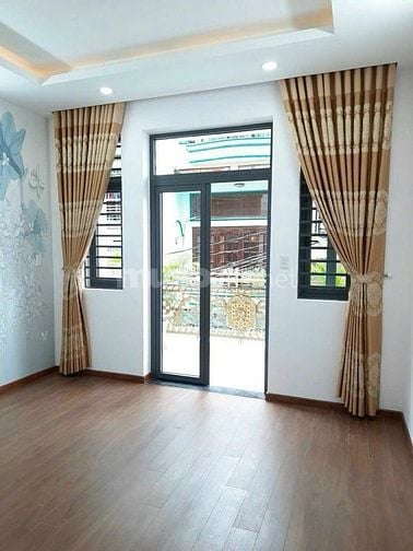 Cho thuê nhà mới đẹp mặt tiền đường gần bến xe miền tây  Giá 16tr