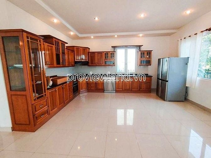 Cho thuê biệt thự khu compound, 3 tầng, hồ bơi, sân vườn, 350m2, 5PN