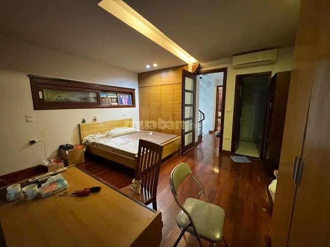 nhà 4T P/Lô víp 91 Nguyễn Chí Thanh vỉa hè kd oto đỗ hai mặt thoáng