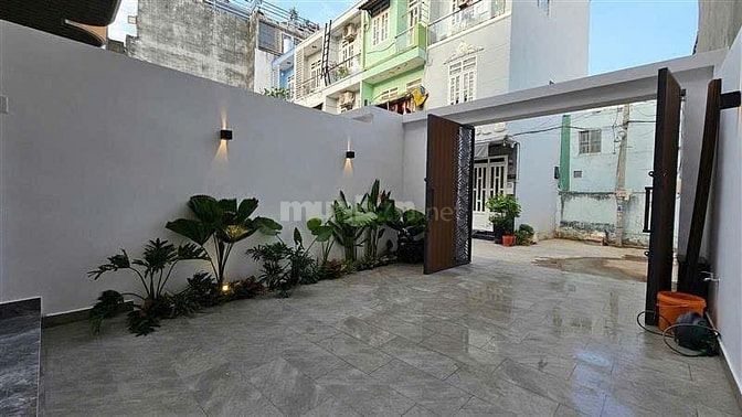 BÁN NHÀ GẦN NGAY SÂN BAY TSN / DT 60M2 NGANG 5 - GIÁ 5 TỶ 100, HXH 6M