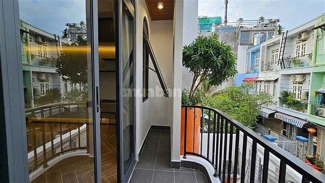 BÁN NHÀ GẦN NGAY SÂN BAY TSN / DT 60M2 NGANG 5 - GIÁ 5 TỶ 100, HXH 6M