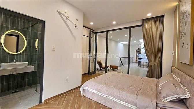 BÁN NHÀ GẦN NGAY SÂN BAY TSN / DT 60M2 NGANG 5 - GIÁ 5 TỶ 100, HXH 6M