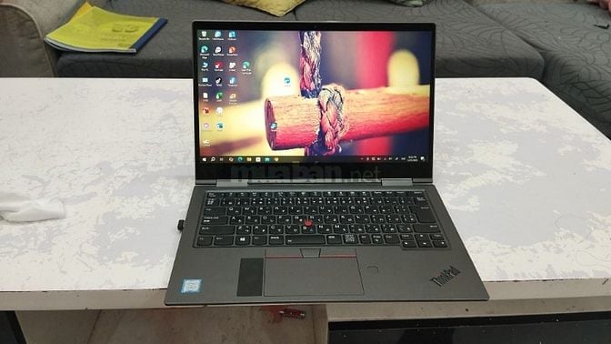 Thinkpad X1 Yoga gen 4, Màn full HD xoay gập 360 (không dùng pas lại)