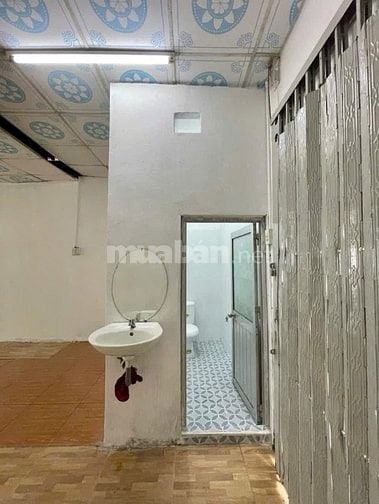 cần bán nhanh căn nhà mặt tiền đường nhựa 112m2 ở Củ Chi giá 710 triệu