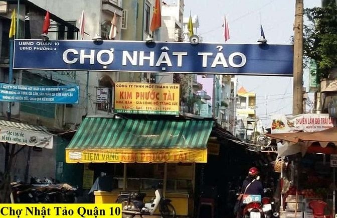 Nhà mặt tiền kinh doanh ngay chợ Nhật Tảo