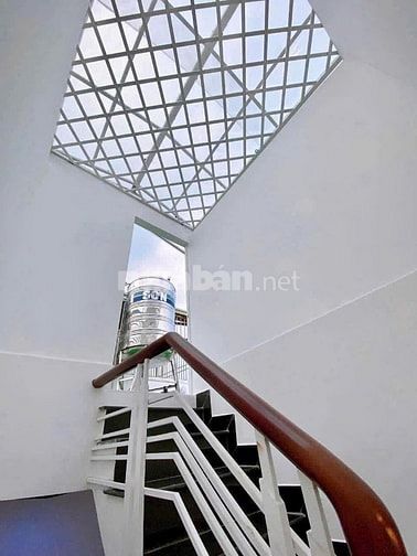 Ngợp tiền bán nhà Lãnh Binh Thăng, P.11, Q.11. GIÁ 2TỶ970. DT 48m2 SHR