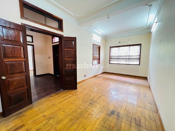 Bán nhà phố Võ Thị Sáu ô tô vào nhà, 18m Mt, Dt 100m2, giá 25.6 tỷ.