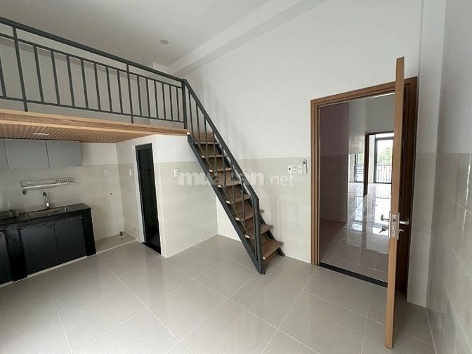 Cho thuê Căn hộ Duplex mới khai trương đối diện Vạn Phúc City