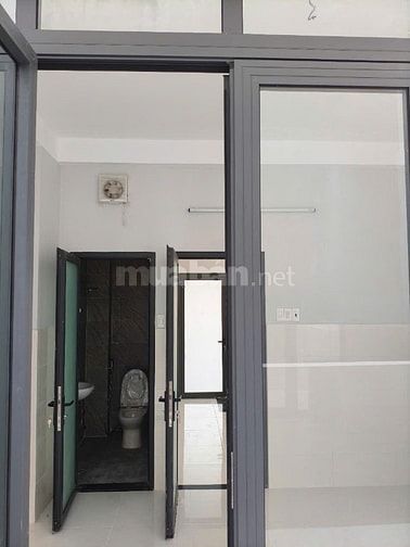 CHO THUÊ NHÀ 1 TRỆT 2 LẦU MỚI 100%, 60M2 ,5PN, HẺM RỘNG 8M- Đ,SỐ 18