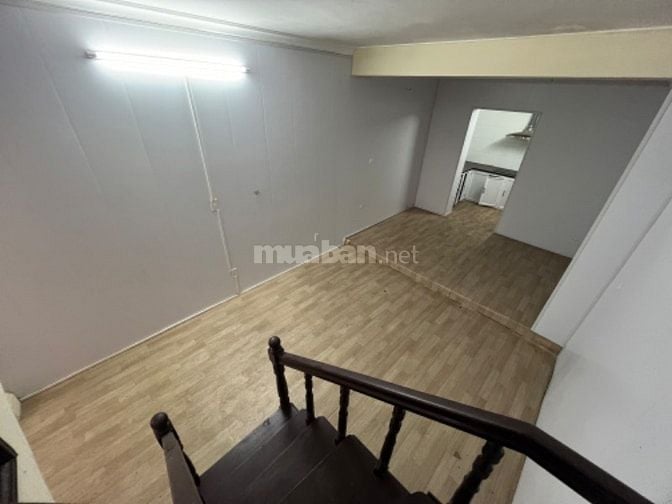 Nhà 3,5T P/Lô Víp Liễu Giai-Văn Cao sát phố oto đỗ cửa hai mặt thoáng