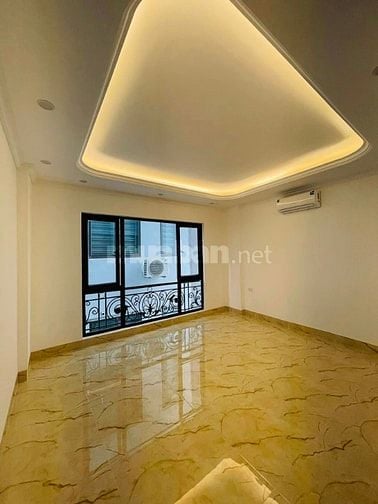 NHANH! NHÀ MỚI TINH THANG MÁY 5 TẦNG, 39M2 PHỐ HÀO NAM, NGÕ Ô TÔ 5 TẠ