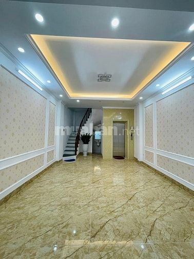 NHANH! NHÀ MỚI TINH THANG MÁY 5 TẦNG, 39M2 PHỐ HÀO NAM, NGÕ Ô TÔ 5 TẠ